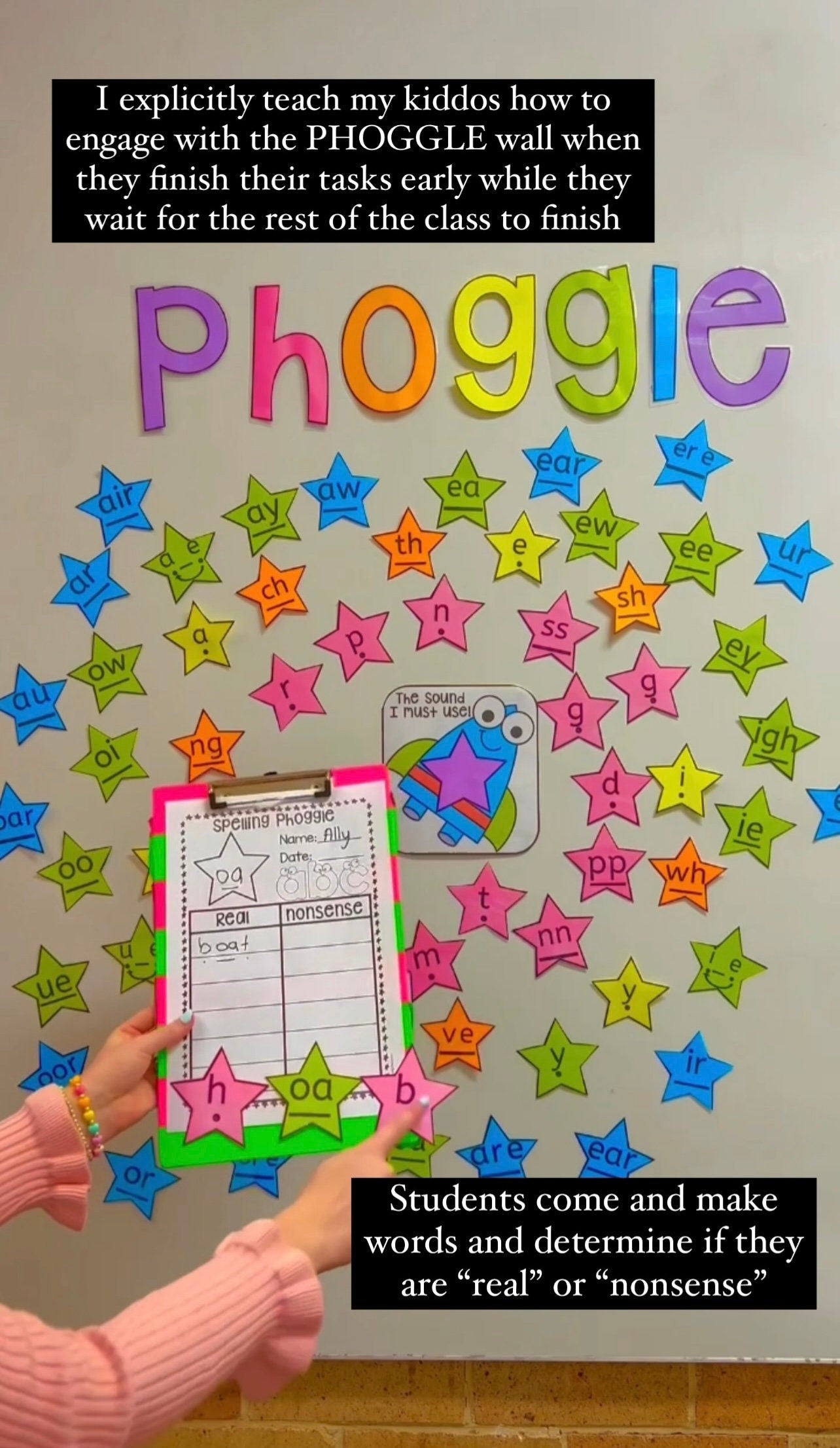 Build a word phonics game – Phoggle spelling activity for kids. A perfect literacy center phonics game.