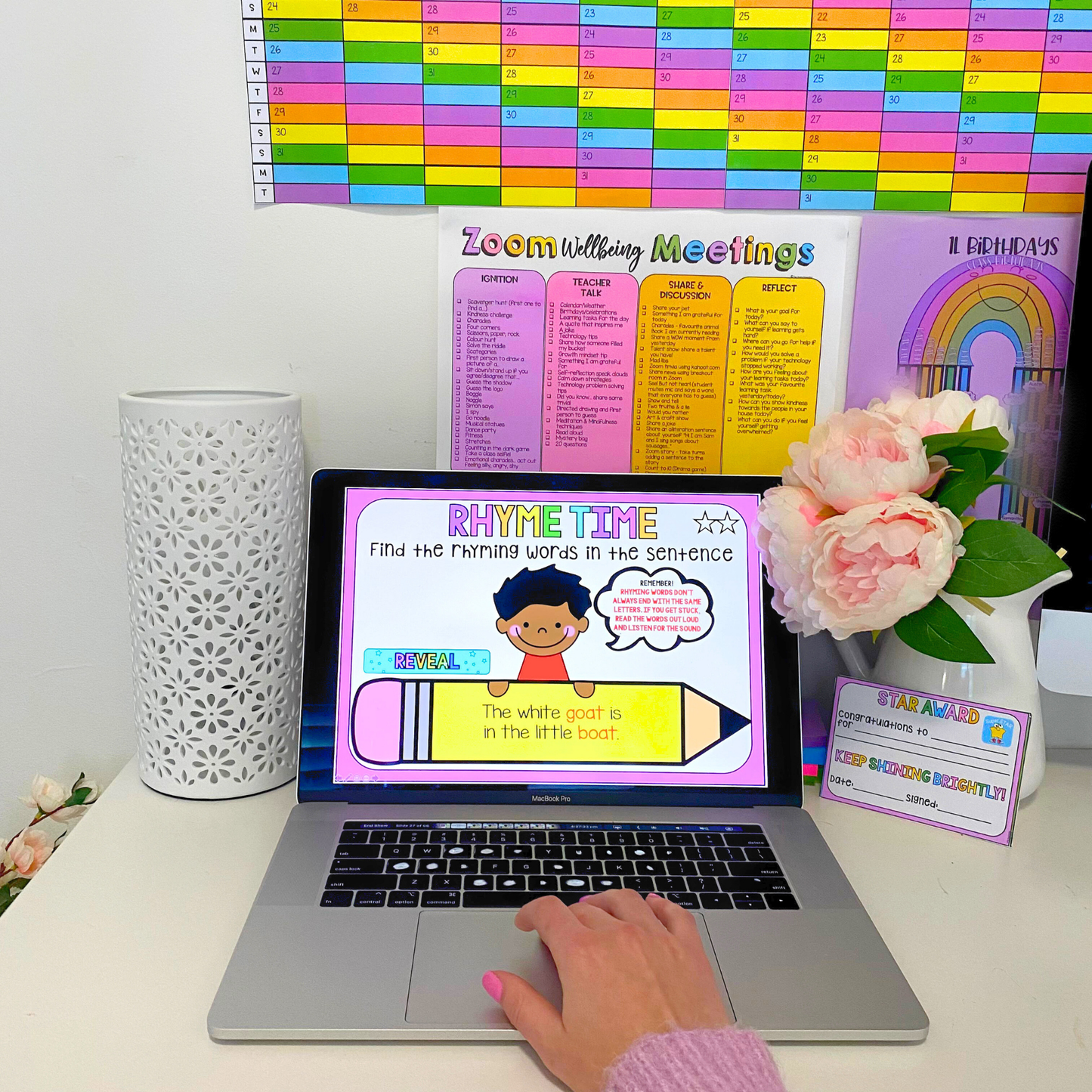 Differentiated Rhyming Activity with interactive slides for all learning levels.