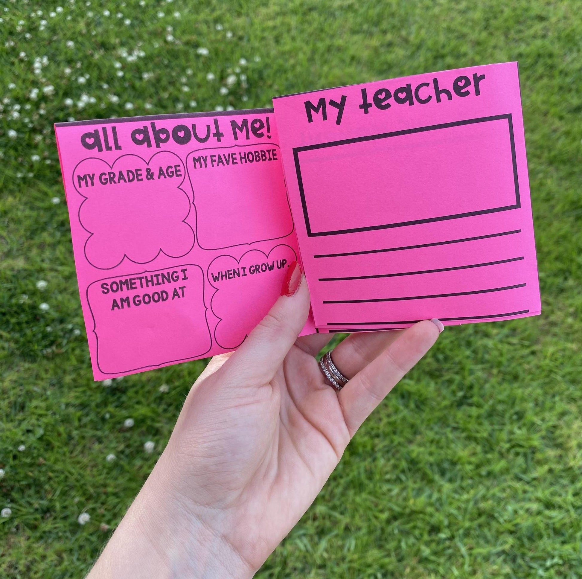  End of Year Student Gift, a printable memory book for students to write and reflect.
